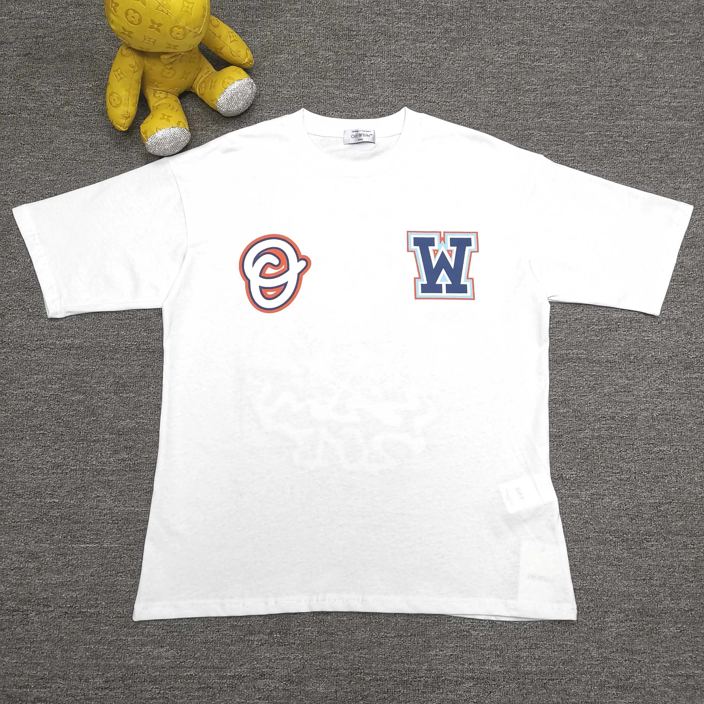 Off white top version, new snowman loose version short-sleeved T-shirt Size: S M L XL Color: Black White P240
